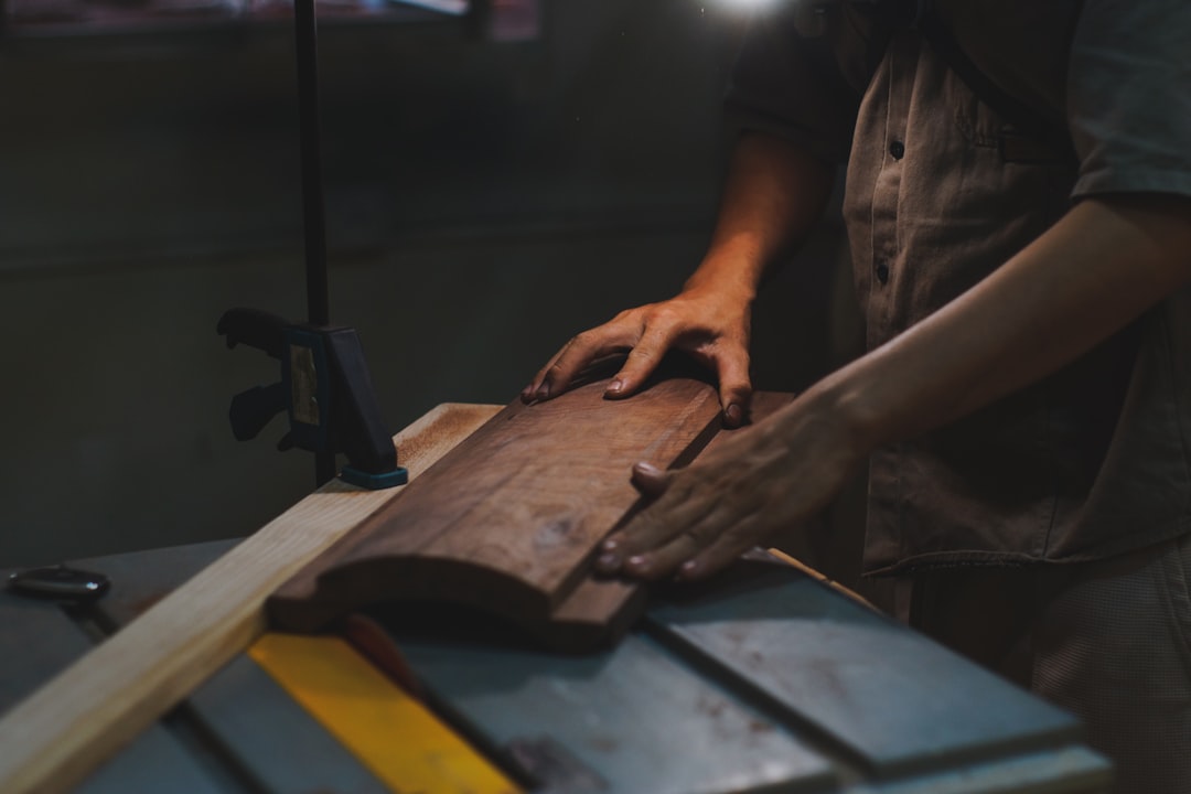 summer woodworking humidity heat — Summer Woodworking: Why Heat Is Your Advantage