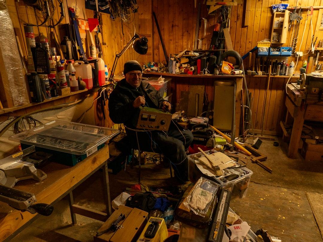 router bit oxidation woodworking — Router Bit Oxidation: Why Your First Cut Matters